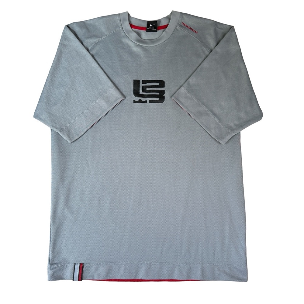Nike Lebron James XL athletic streetwear T-shirt Gray Red Black White